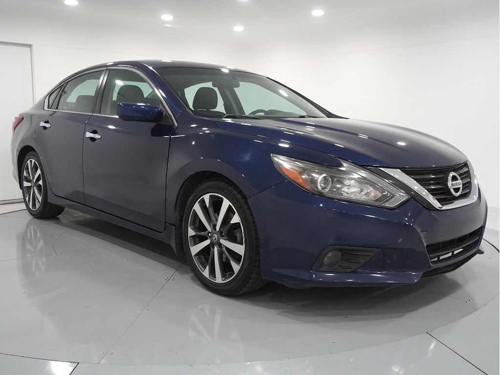 2017 Nissan Altima 2.5 SR's photo