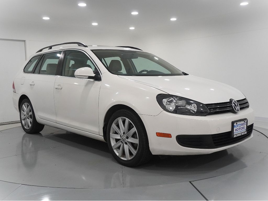 2012 Volkswagen Jetta TDI w/Sunroof & Nav's photo