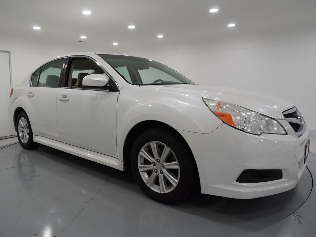 2012 Subaru Legacy 2.5i Premium's photo