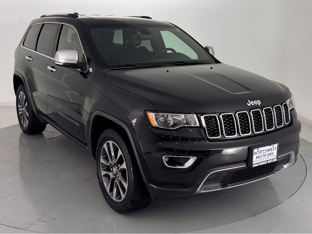 2018 Jeep Grand Cherokee Base's photo