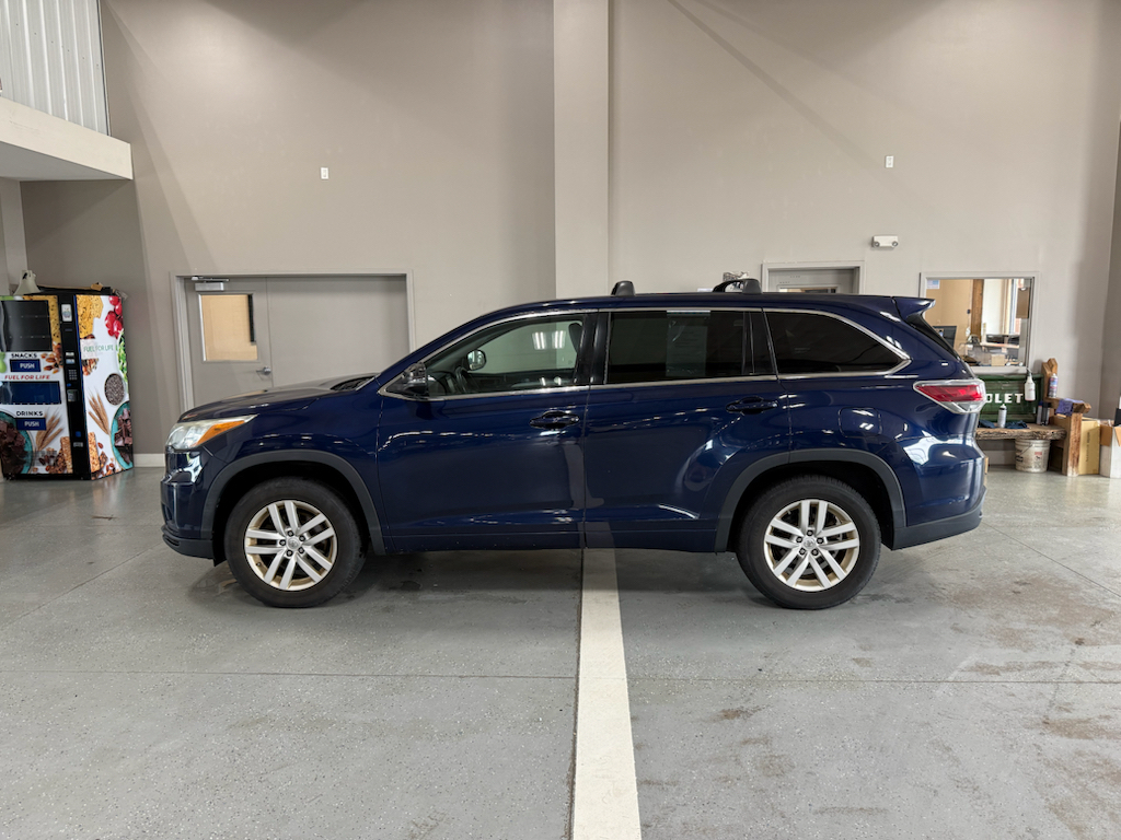 Nautical Blue Metallic 2015 Toyota Highlander SUV / Crossover Front-Wheel Drive 6-Speed Automatic