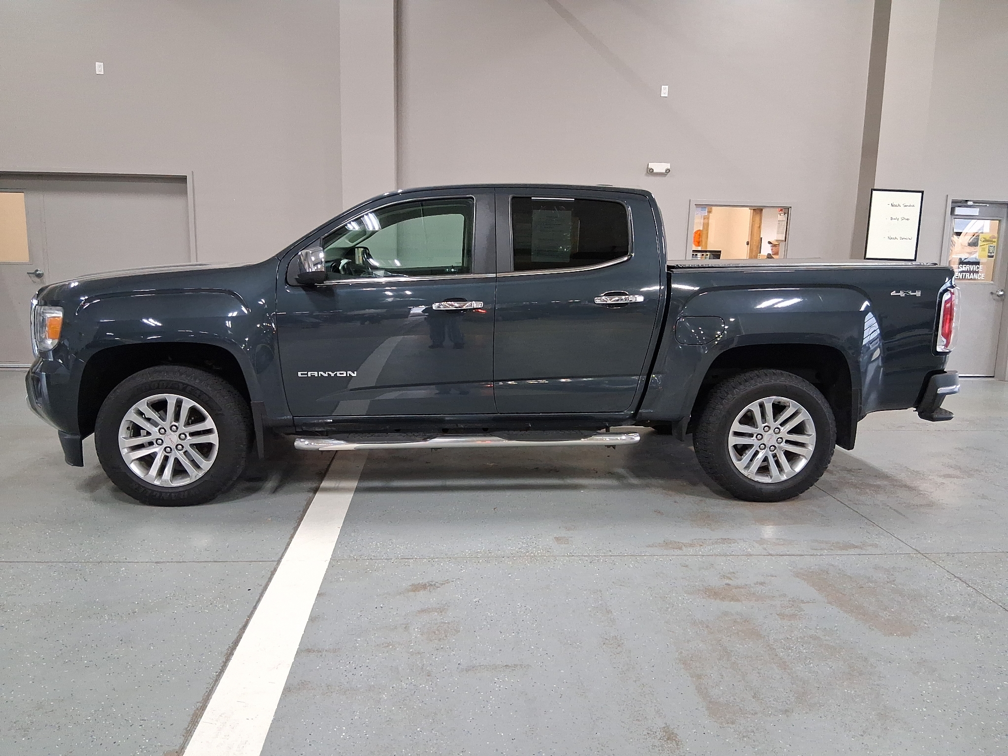 Dark Slate Metallic 2017 GMC Canyon Pickup Truck Four-Wheel Drive 8-Speed Automatic