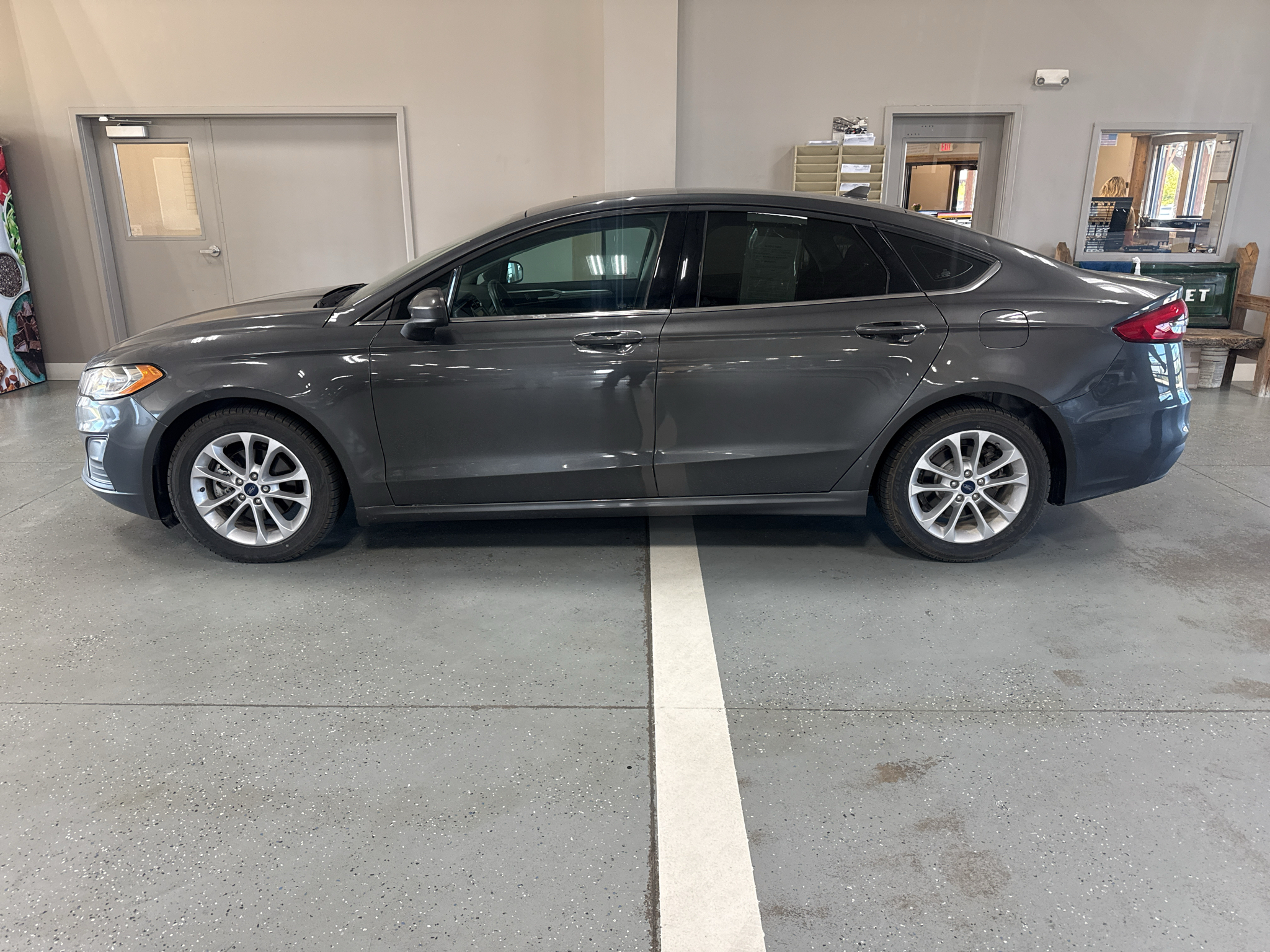 2020 Ford Fusion SE FWD