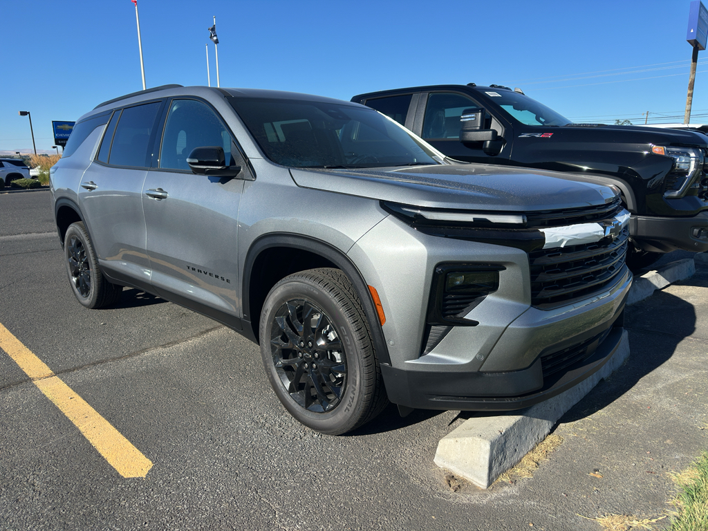 STERLING GRAY METALLIC 2026 Chevrolet Traverse SUV / Crossover Four-Wheel Drive 8-Speed Automatic