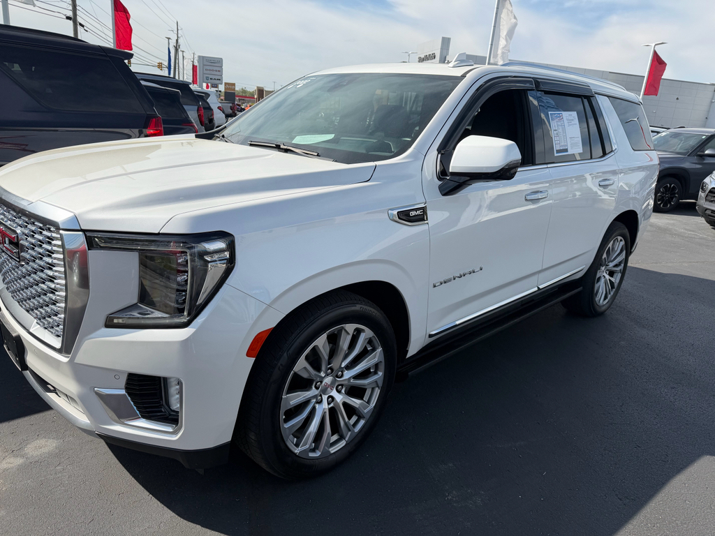 White Frost Tricoat 2022 GMC Yukon Denali 4WD SUV / Crossover Four-Wheel Drive Automatic