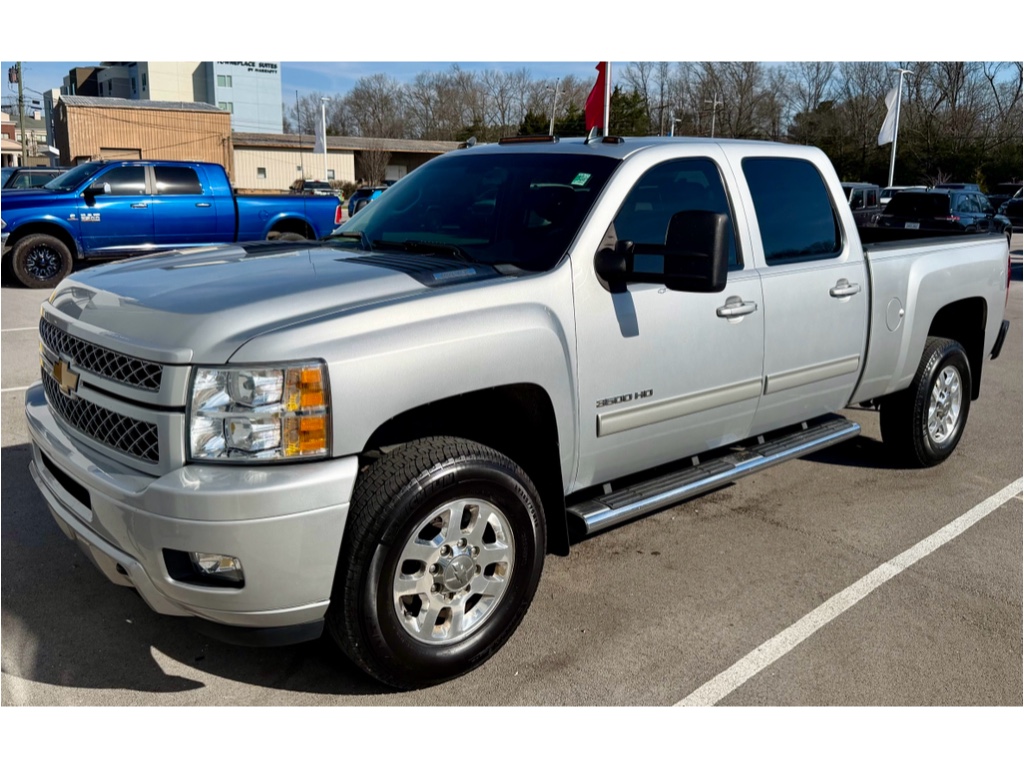 2012 Chevrolet Silverado 3500HD LTZ Crew Cab 4WD