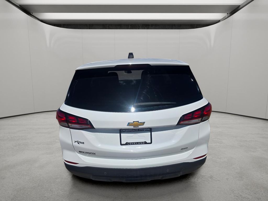 View vehicle photo 4