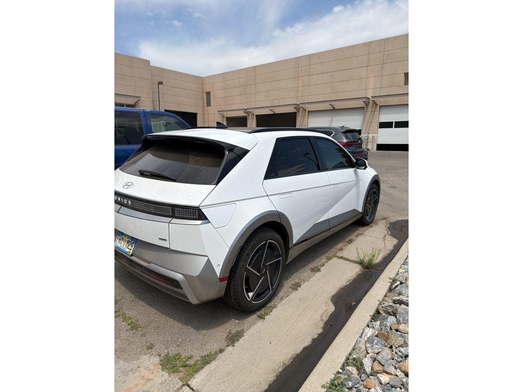 View vehicle photo 4