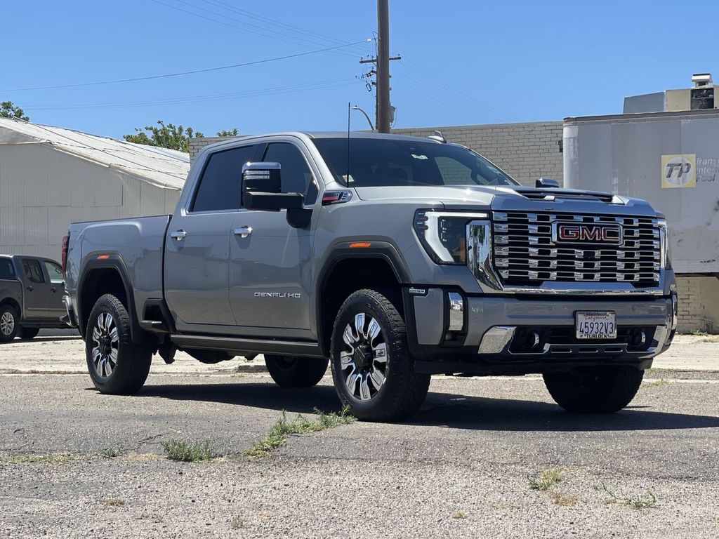 2024 GMC Sierra 2500HD Denali Crew Cab 4WD