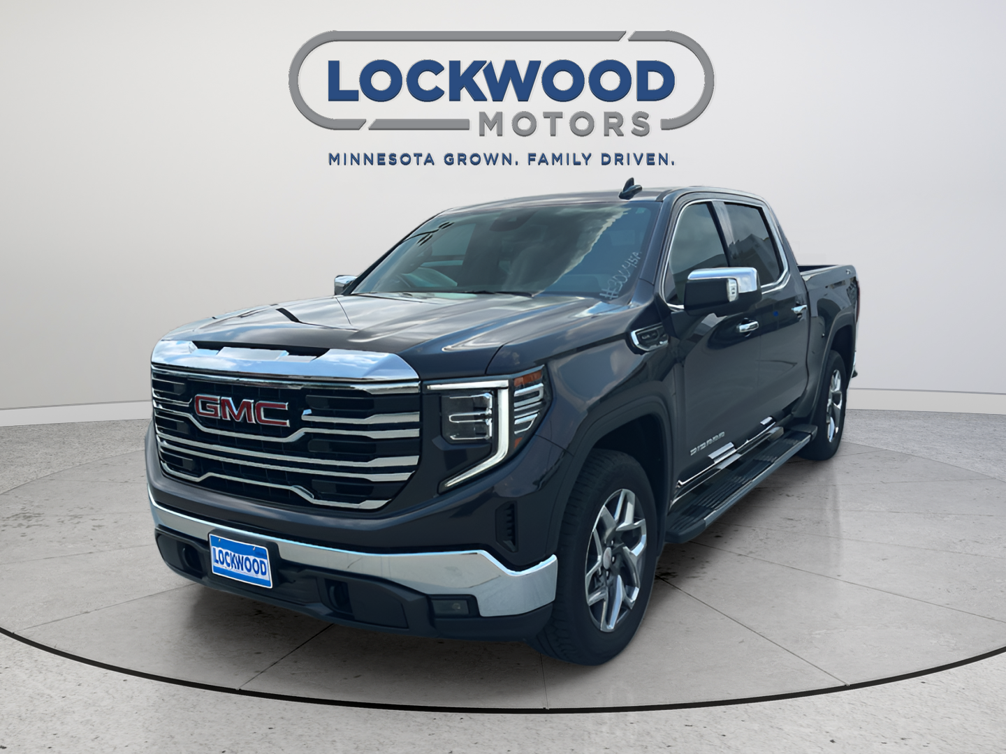 2023 GMC Sierra 1500 SLT Crew Cab 4WD