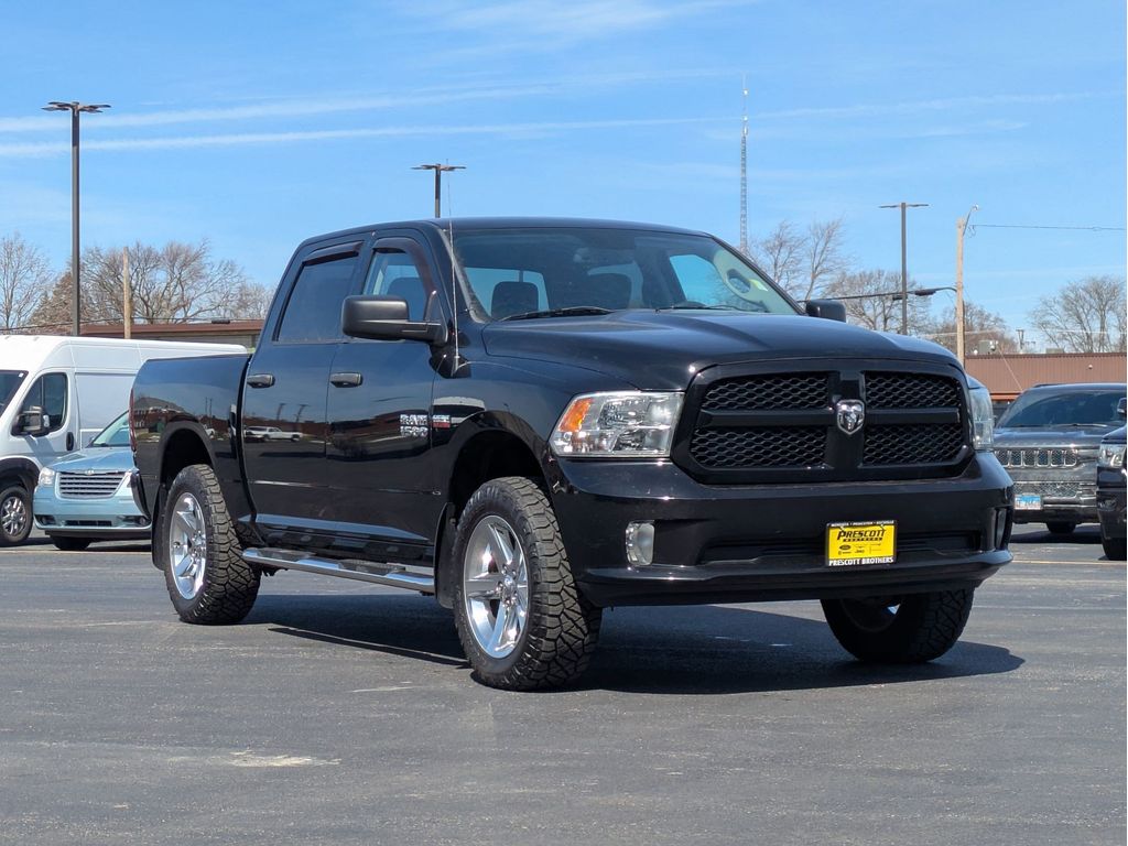 2014 RAM 1500 Express Crew Cab 4WD