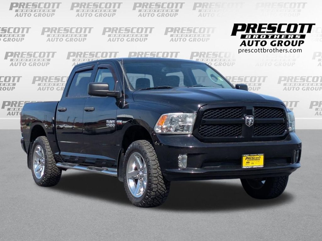 2014 RAM 1500 Express Crew Cab 4WD