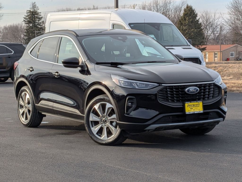 2025 Ford Escape Platinum AWD