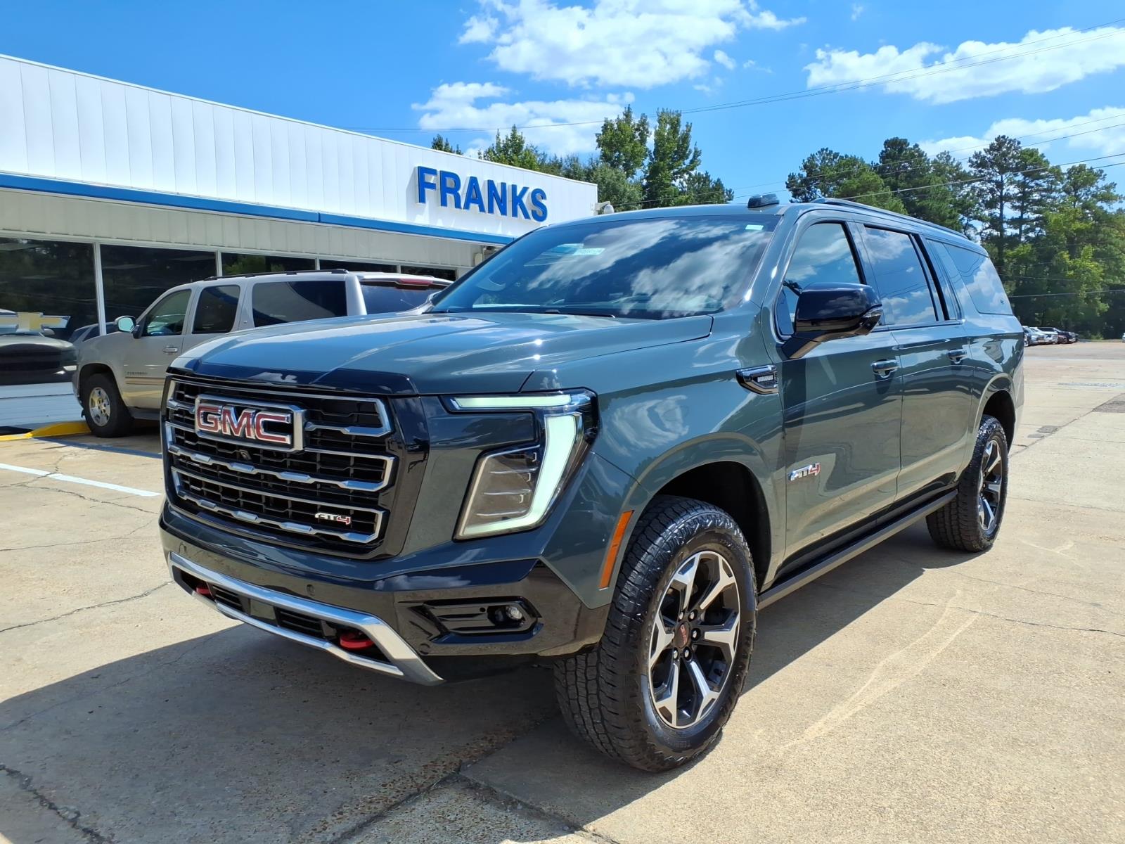 MIDNIGHT PINE 2026 GMC Yukon XL SUV / Crossover Four-Wheel Drive Automatic