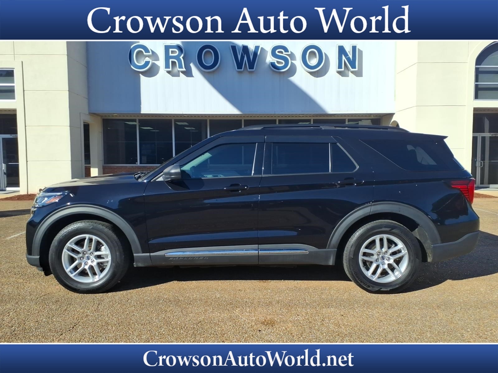 2025 Ford Explorer Active RWD