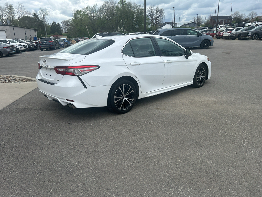 View vehicle photo 7