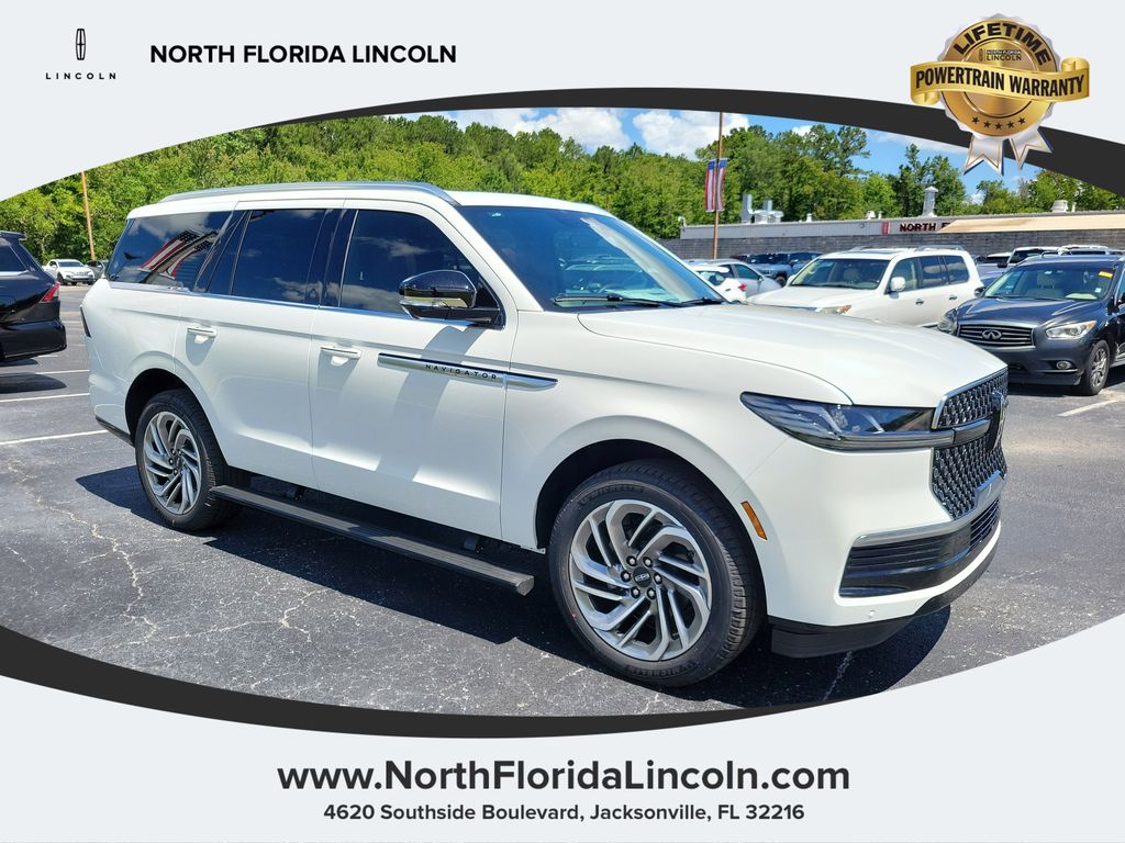 Pristine White Metallic Tri-Coat 2026 Lincoln Navigator SUV / Crossover Four-Wheel Drive Automatic