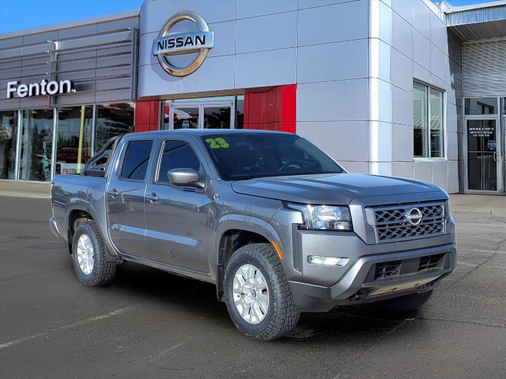 Gray (Gun Metallic) 2023 Nissan Frontier SV Crew Cab 4WD Pickup Truck Four-Wheel Drive 9-Speed Automatic