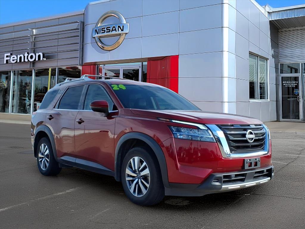 2024 Nissan Pathfinder SL FWD