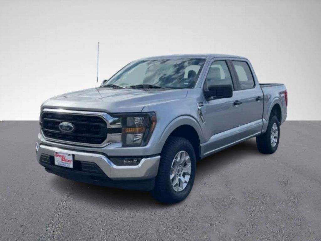 Iconic Silver Metallic 2023 Ford F-150 XLT SuperCrew 4WD Pickup Truck Four-Wheel Drive Automatic