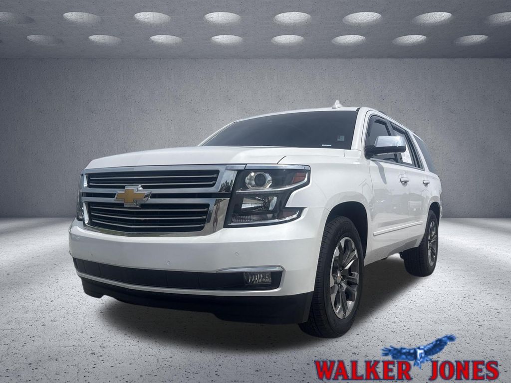 White (Iridescent Pearl Tricoat) 2019 Chevrolet Tahoe SUV / Crossover 4X2 6-Speed Automatic