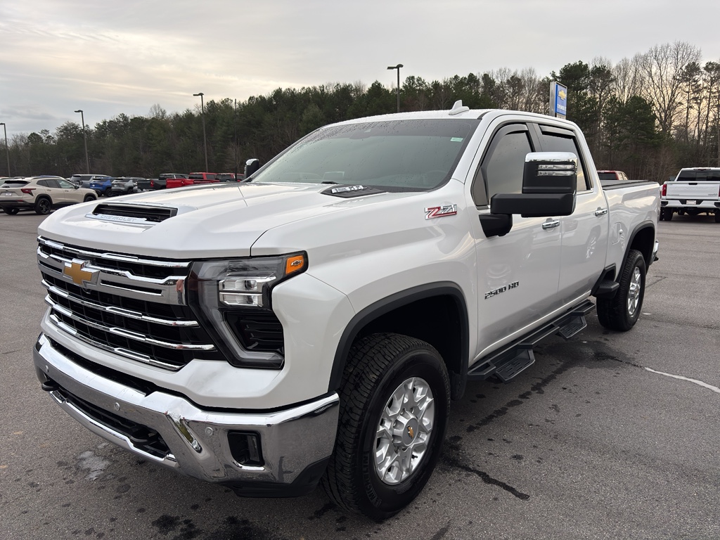 2024 Chevrolet Silverado 2500HD LTZ Crew Cab 4WD