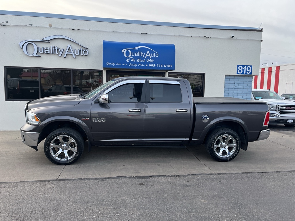 2015 RAM 1500 Laramie Crew Cab 4WD