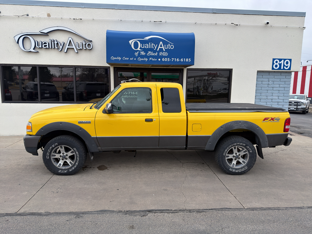 Yellow 2006 Ford Ranger XLT 4 Door SuperCab 4WD Pickup Truck Four-Wheel Drive Automatic