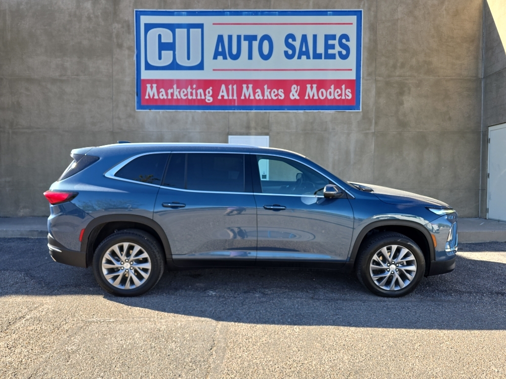 View vehicle photo 4