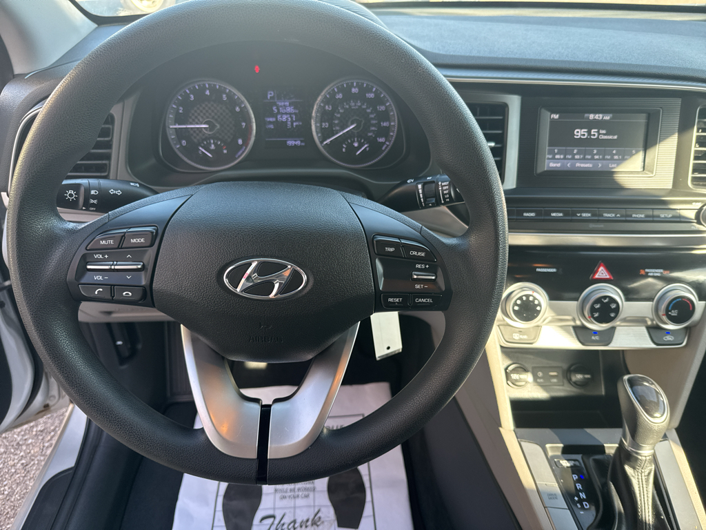 2019 Hyundai Elantra SE FWD