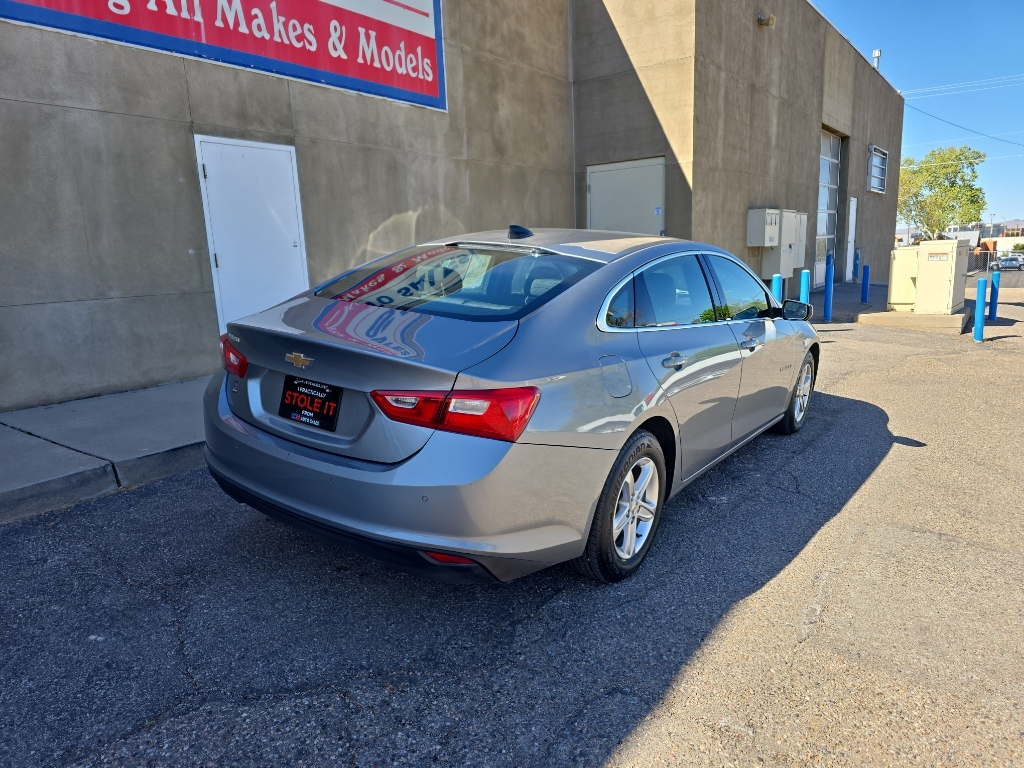 View vehicle photo 5