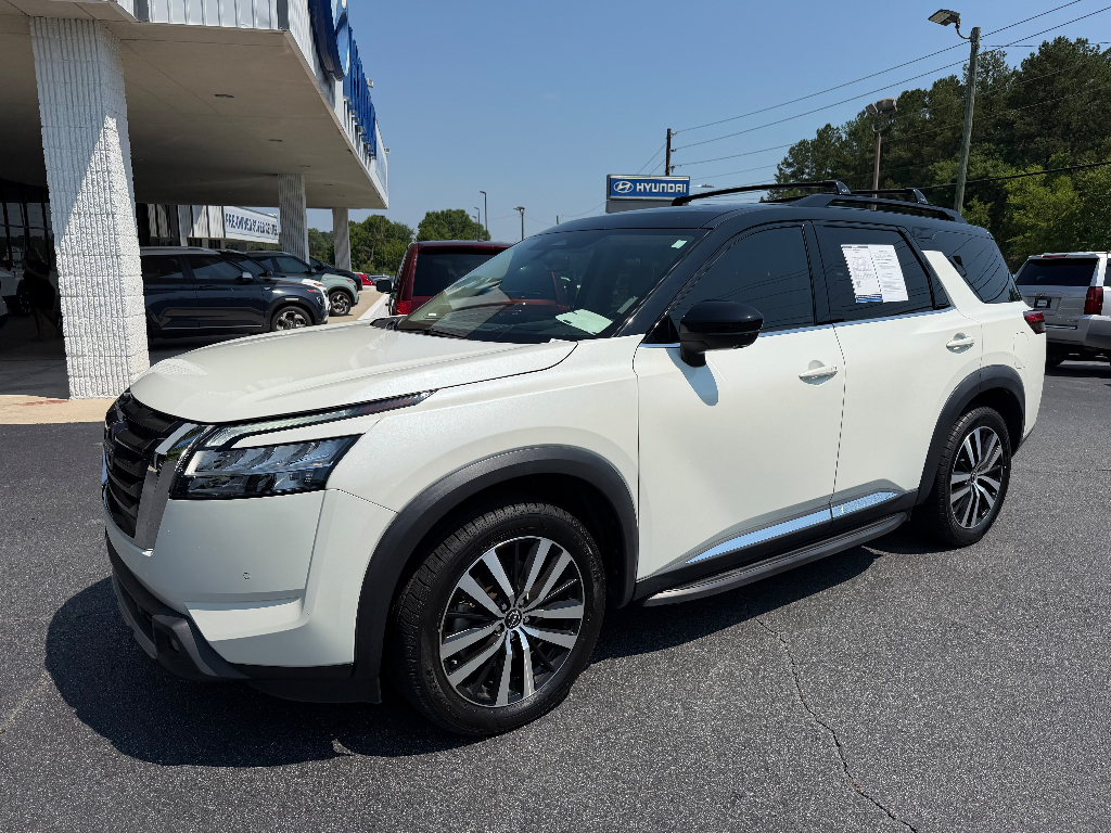 2023 Nissan Pathfinder Platinum 4WD