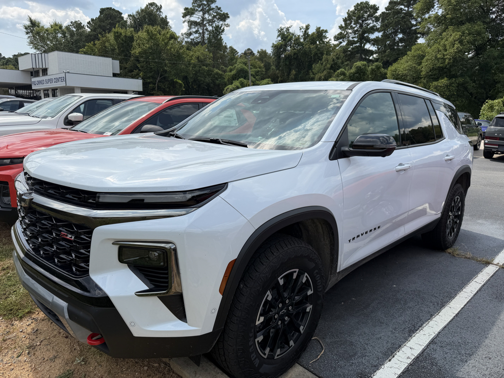Polar White Tricoat 2026 Chevrolet Traverse SUV / Crossover Four-Wheel Drive 8-Speed Automatic