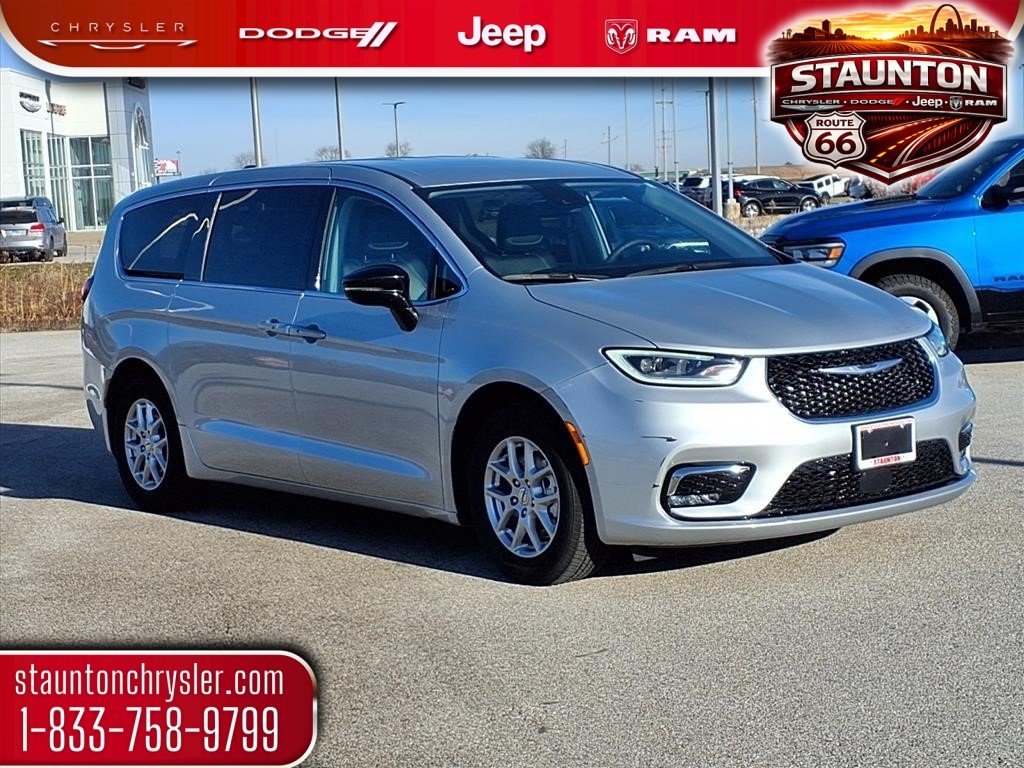 2024 Chrysler Pacifica Touring L FWD