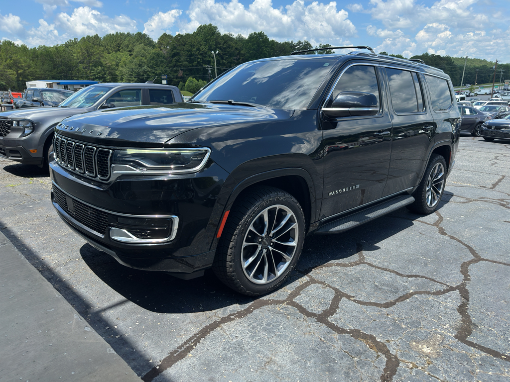2023 Jeep Wagoneer SUV / Crossover 4X2