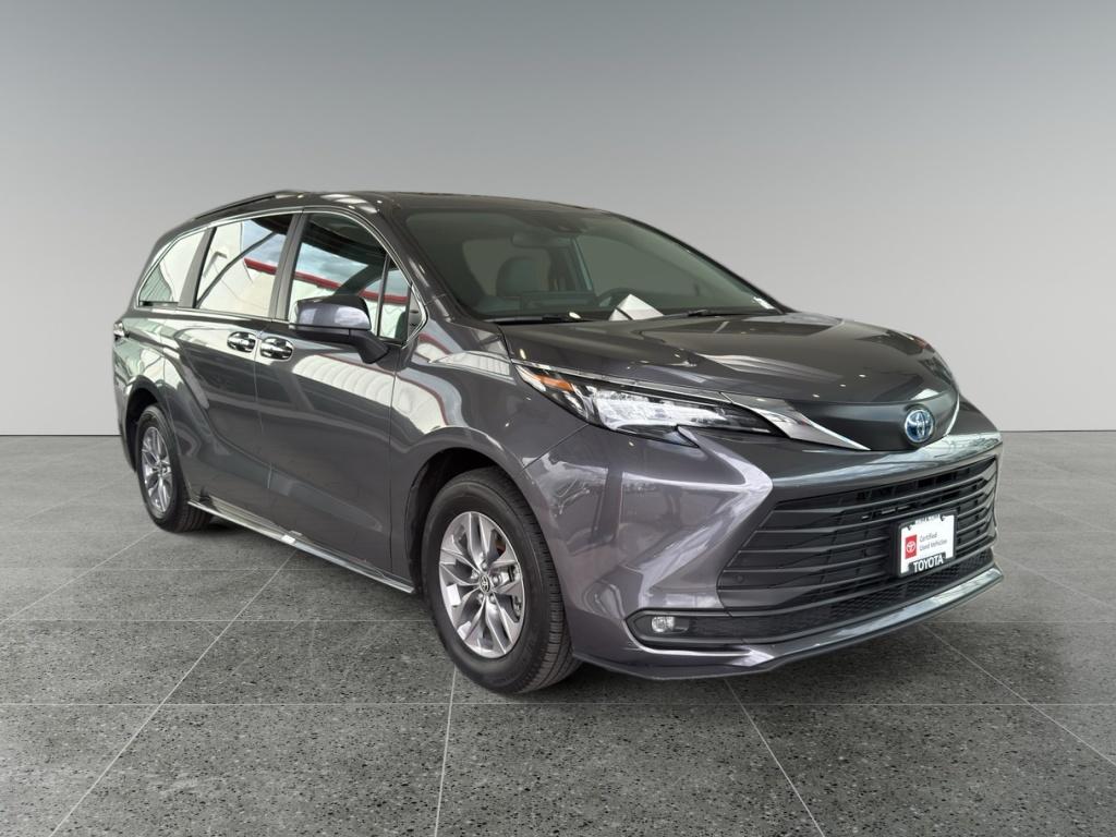Magnetic Gray Metallic 2025 Toyota Sienna Minivan Front-Wheel Drive Continuously Variable Transmission
