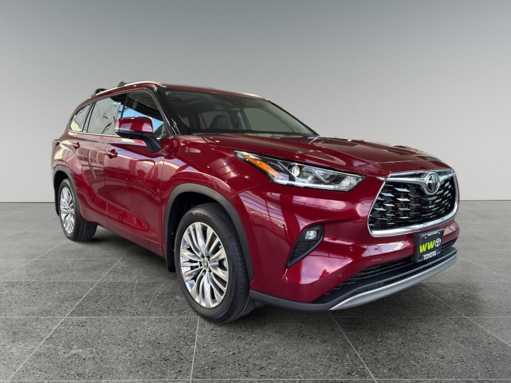 2026 Toyota Highlander Platinum AWD