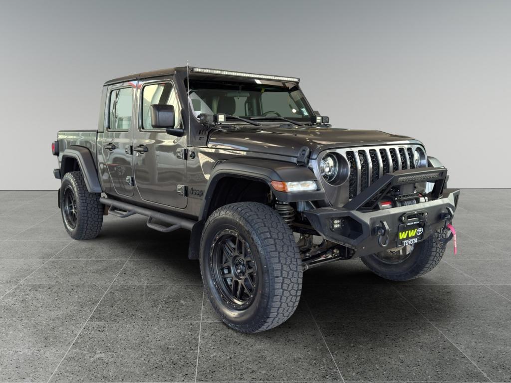 2021 Jeep Gladiator Sport Crew Cab 4WD