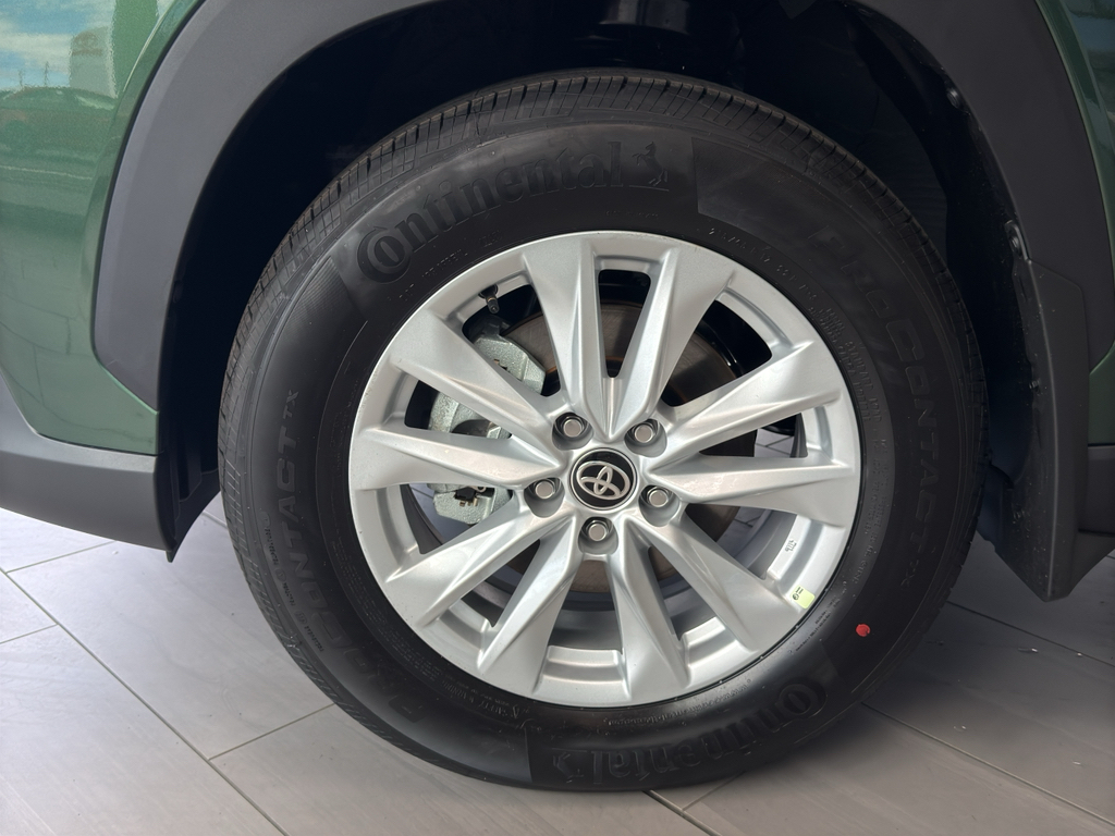 View vehicle photo 4