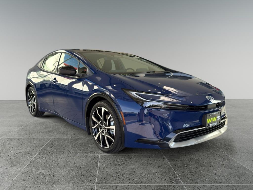 Reservoir Blue 2026 Toyota Prius Plug-In Hybrid Hatchback Front-Wheel Drive Continuously Variable Transmission