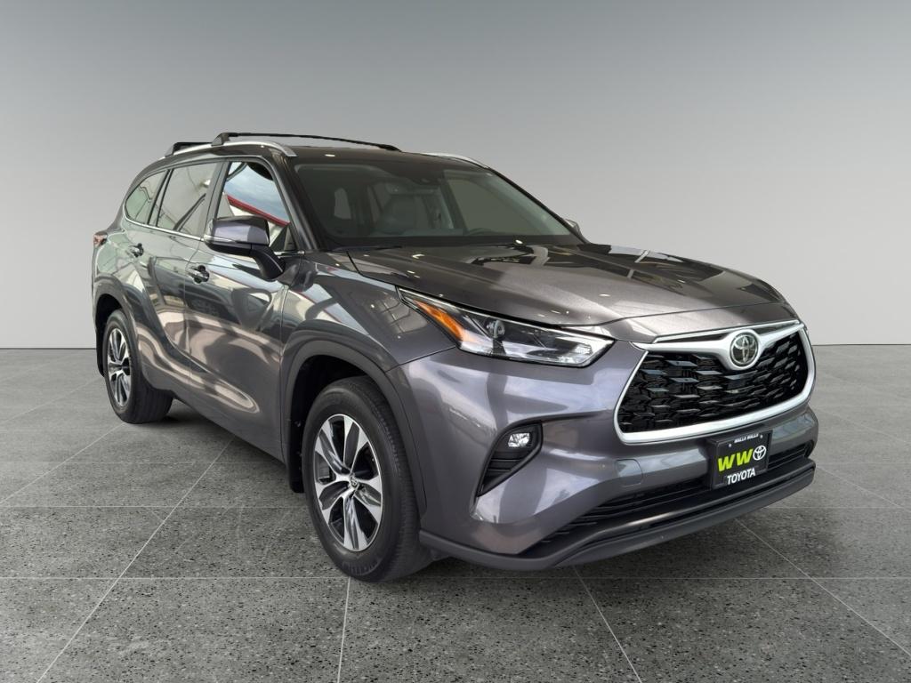 Magnetic Gray Metallic 2024 Toyota Highlander SUV / Crossover All-Wheel Drive 8-Speed Automatic
