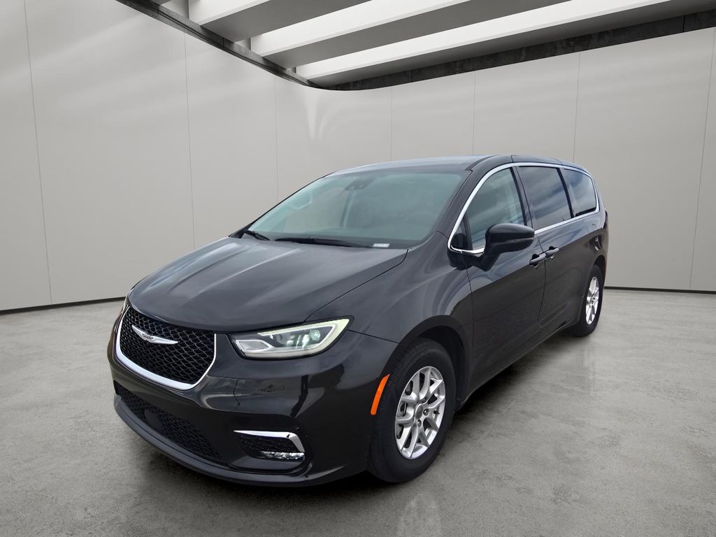 2023 Chrysler Pacifica Touring L FWD