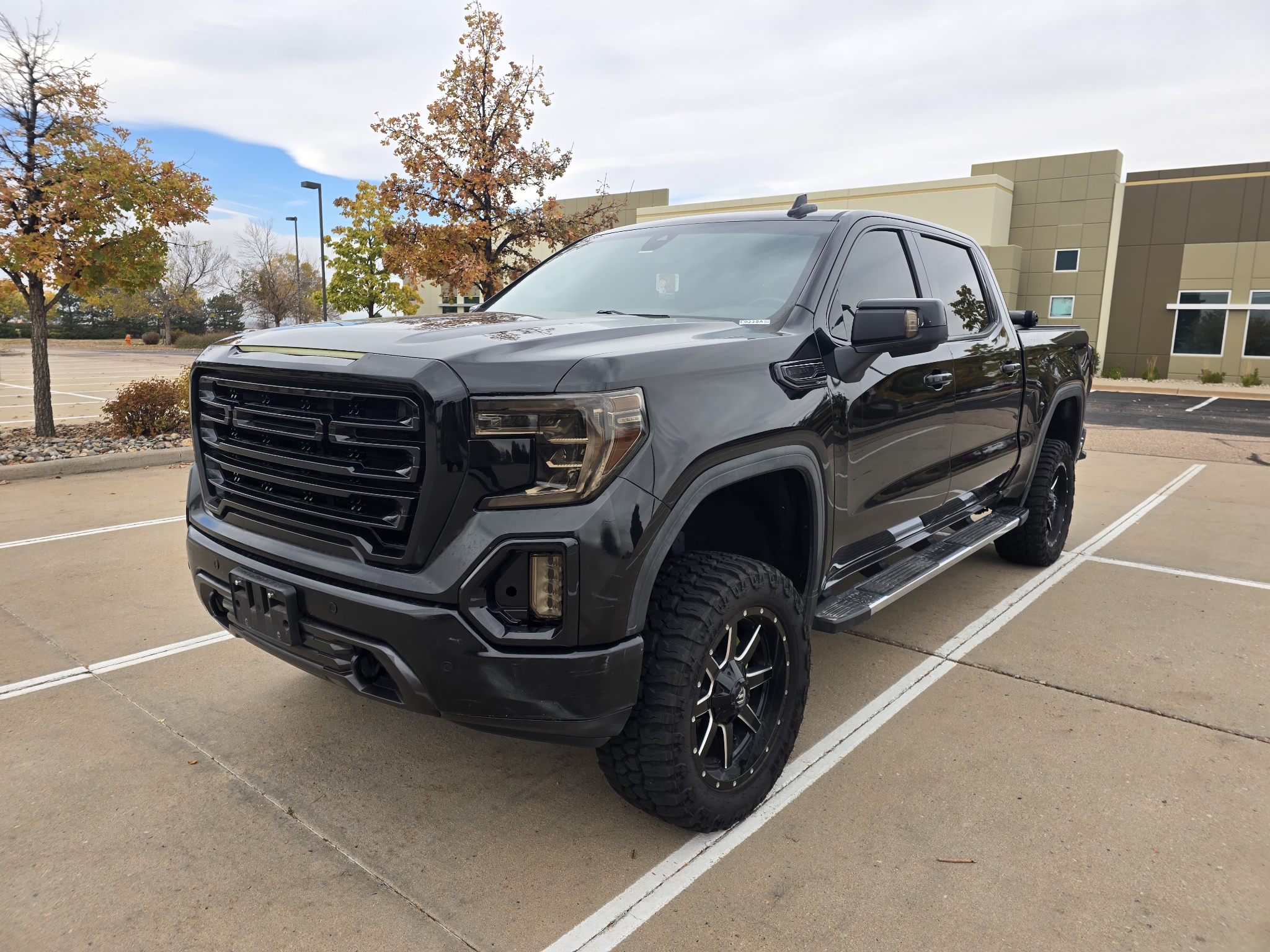 Onyx Black 2019 GMC Sierra 1500 Pickup Truck Four-Wheel Drive 8-Speed Automatic