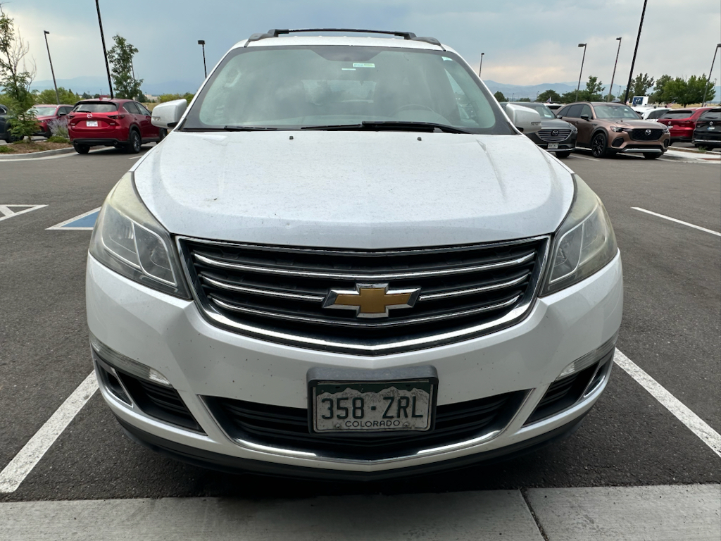 White (Iridescent Pearl Tricoat) 2017 Chevrolet Traverse SUV / Crossover All-Wheel Drive 6-Speed Automatic