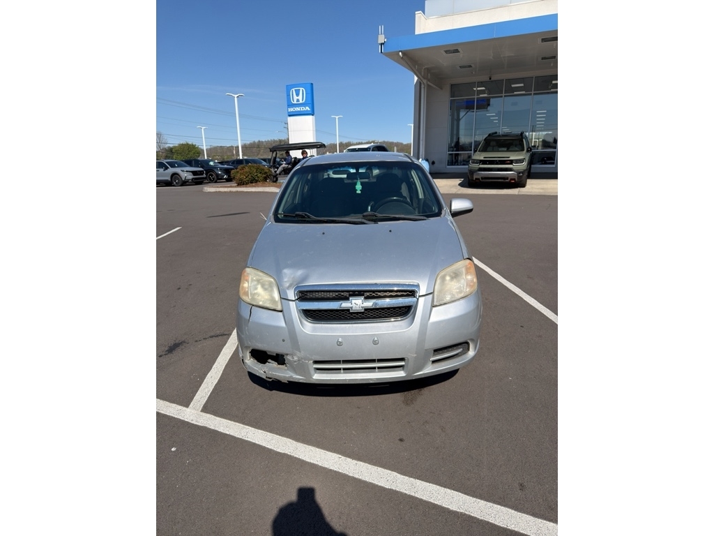 Silver Ice Metallic 2011 Chevrolet Aveo 1LT Sedan FWD Sedan Front-Wheel Drive 4-Speed Automatic