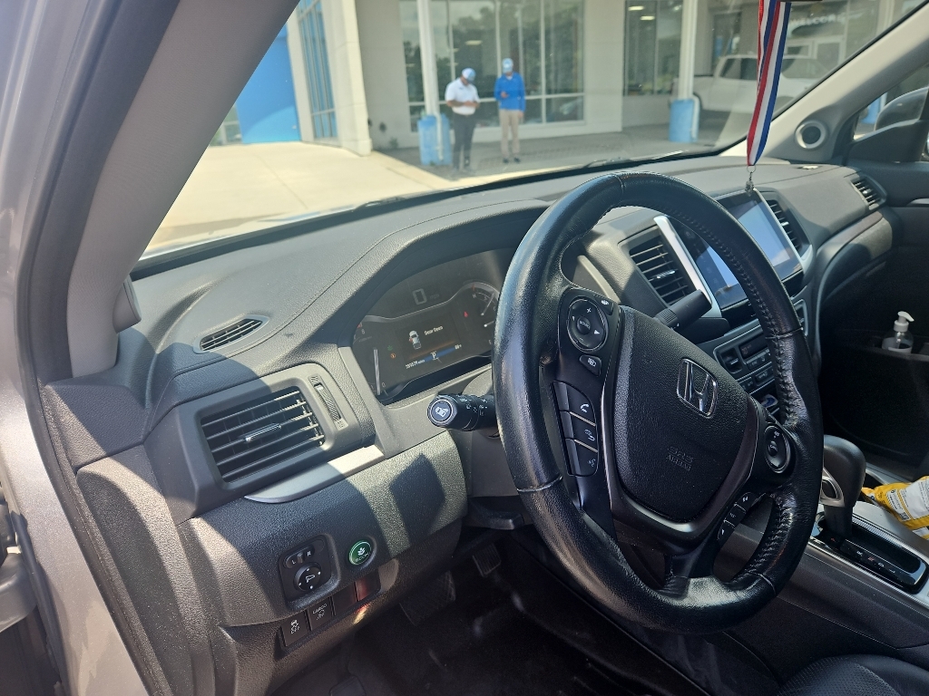 Lunar Silver Metallic 2017 Honda Ridgeline RTL-T AWD Pickup Truck All-Wheel Drive 6-Speed Automatic