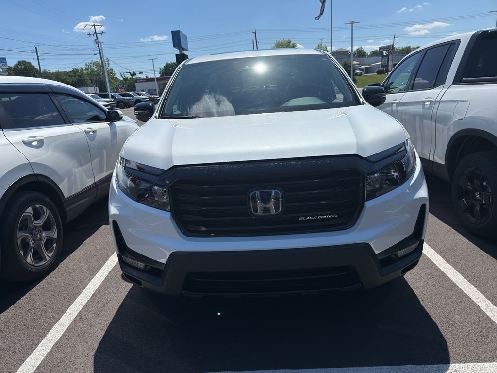 Platinum White Pearl 2022 Honda Ridgeline Black Edition AWD Pickup Truck All-Wheel Drive 9-Speed Automatic