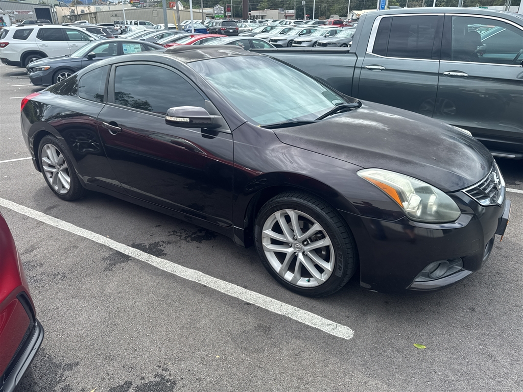 Red (CRIMSON BLACK METALLIC) 2011 Nissan Altima Coupe Coupe Front-Wheel Drive Continuously Variable Transmission