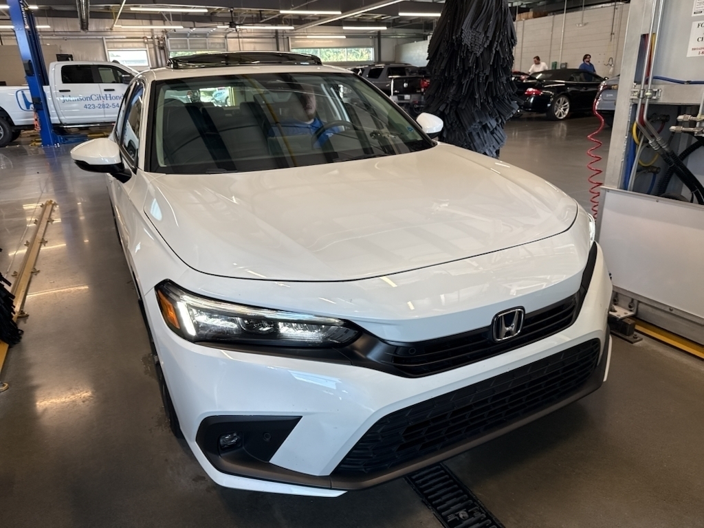 2022 Honda Civic Touring FWD