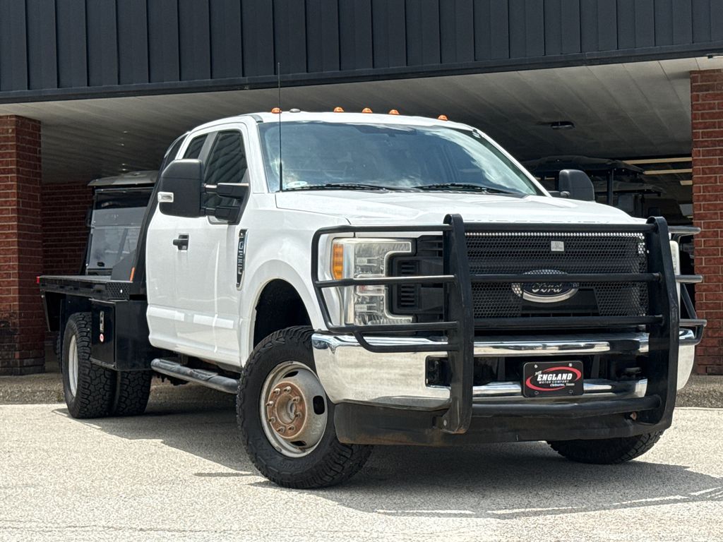 2017 Ford F-350 XL 4x4 SuperCab 168-In DRW's photo